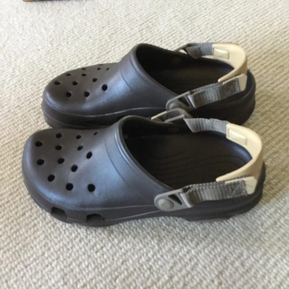 CROCS Terrain Clog Mens size  10